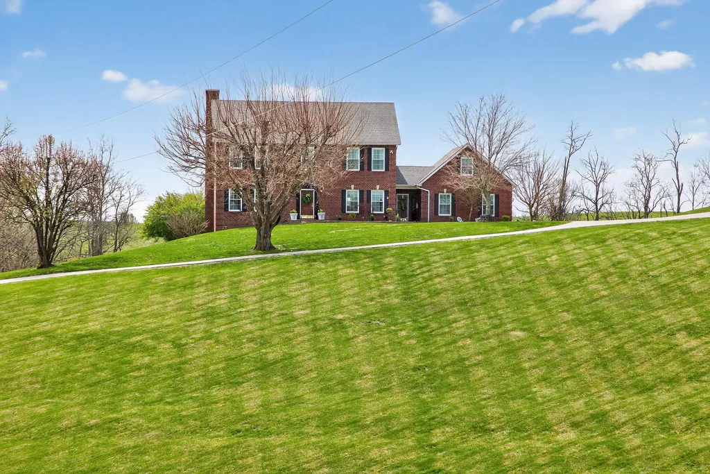 1775 Irvine Road Winchester KY 40391