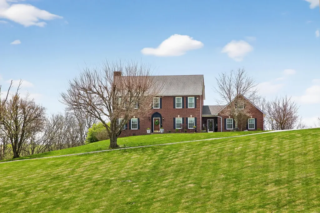 1775 Irvine Road Winchester KY 40391