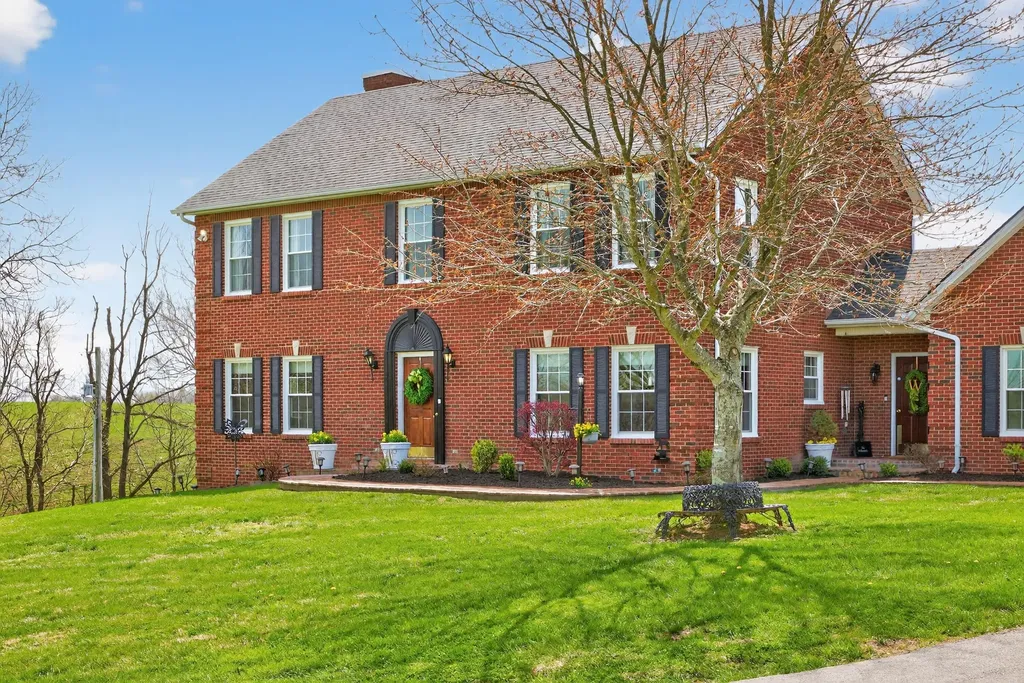 1775 Irvine Road Winchester KY 40391