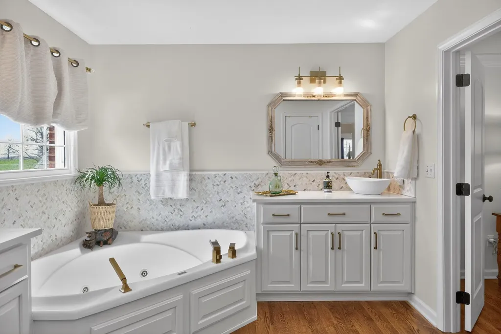 1775 Irvine Road Winchester KY 40391