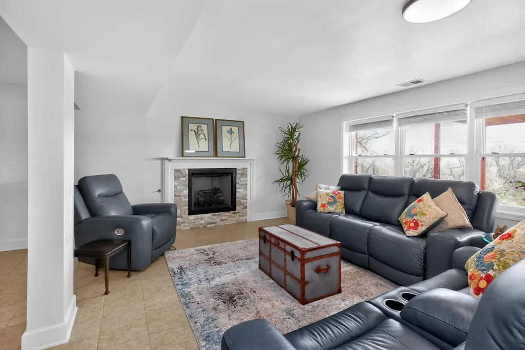 1775 Irvine Road Winchester KY 40391