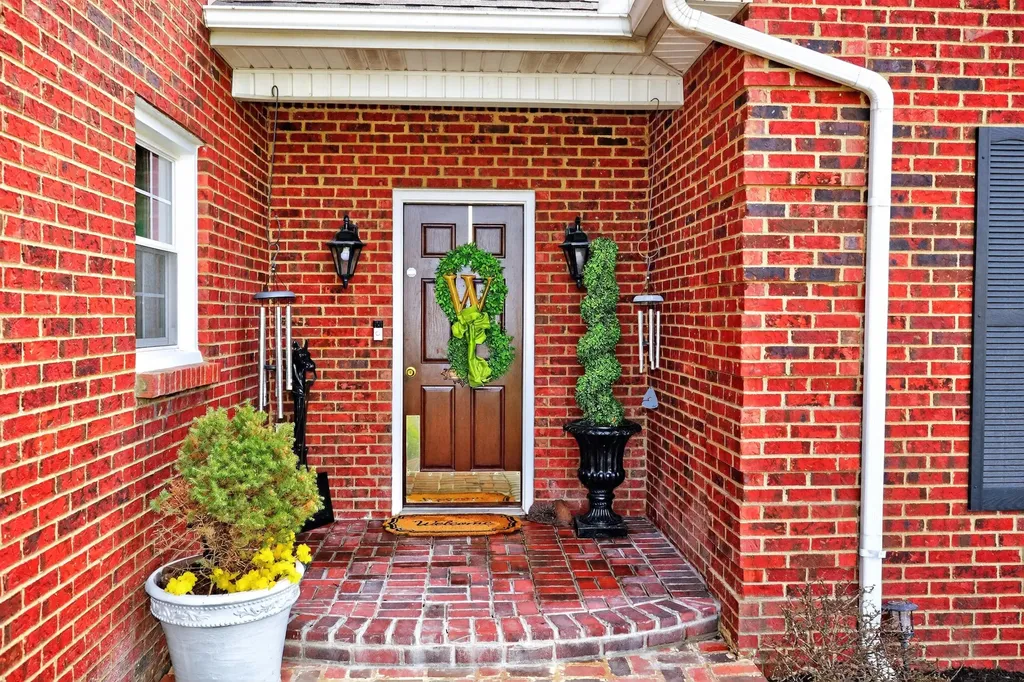 1775 Irvine Road Winchester KY 40391