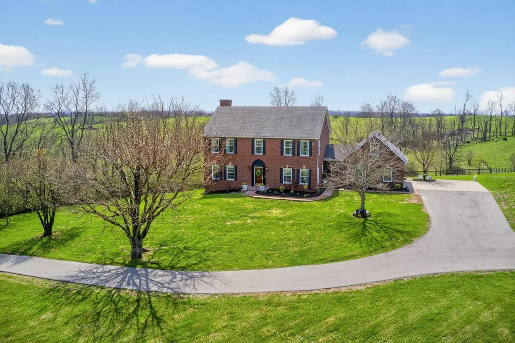 1775 Irvine Road Winchester KY 40391
