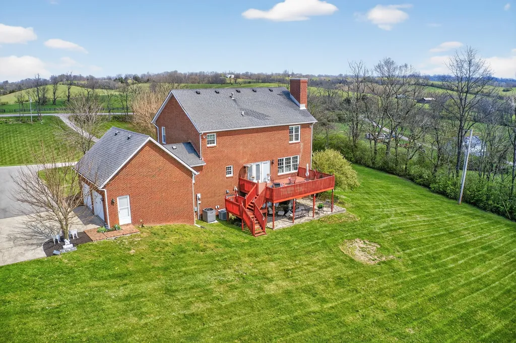 1775 Irvine Road Winchester KY 40391