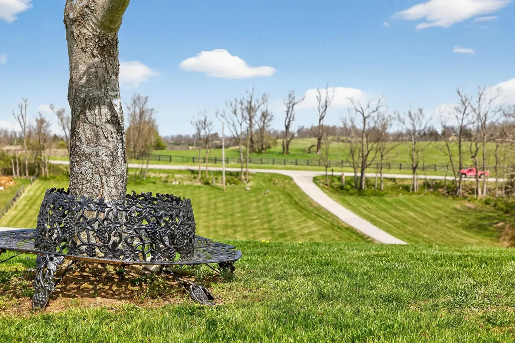1775 Irvine Road Winchester KY 40391