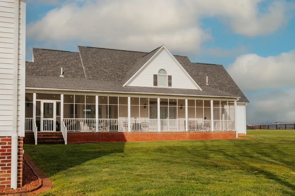 5670 Morehead Road Flemingsburg KY 41041