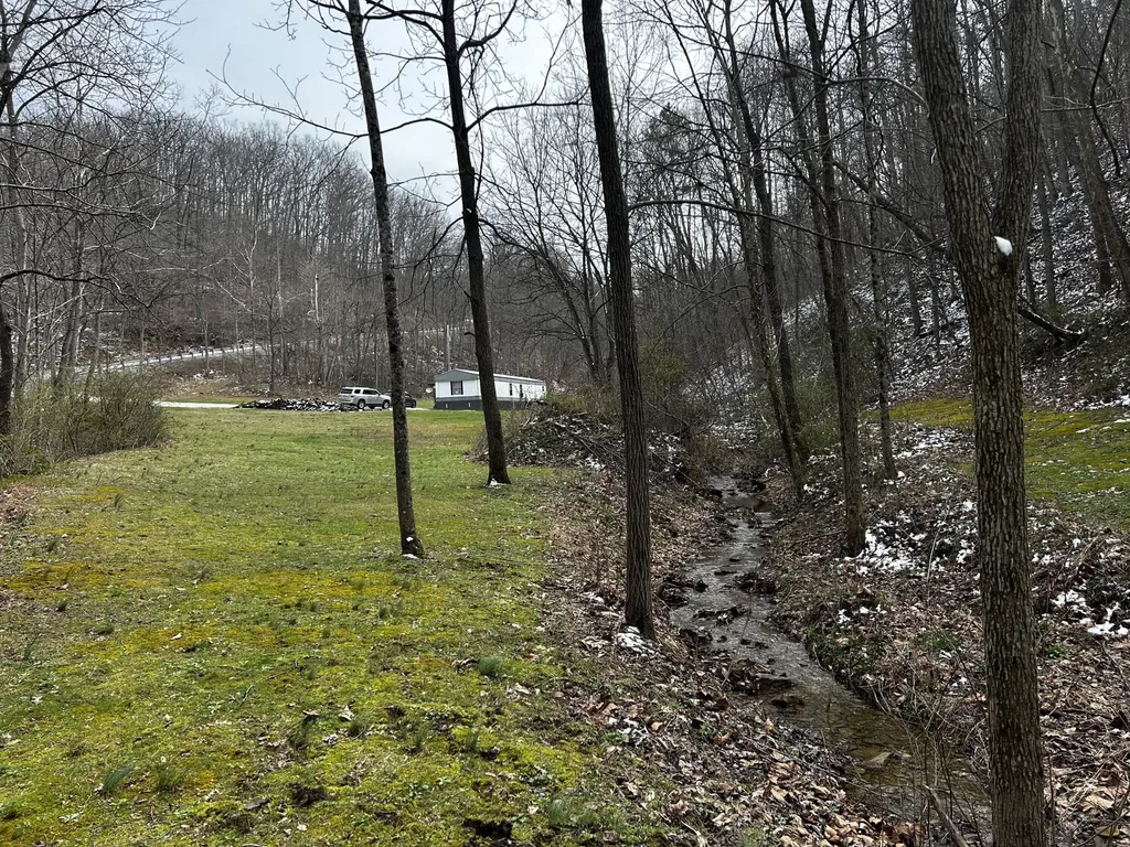 3252 Scotts Branch Road Vanceburg KY 41179