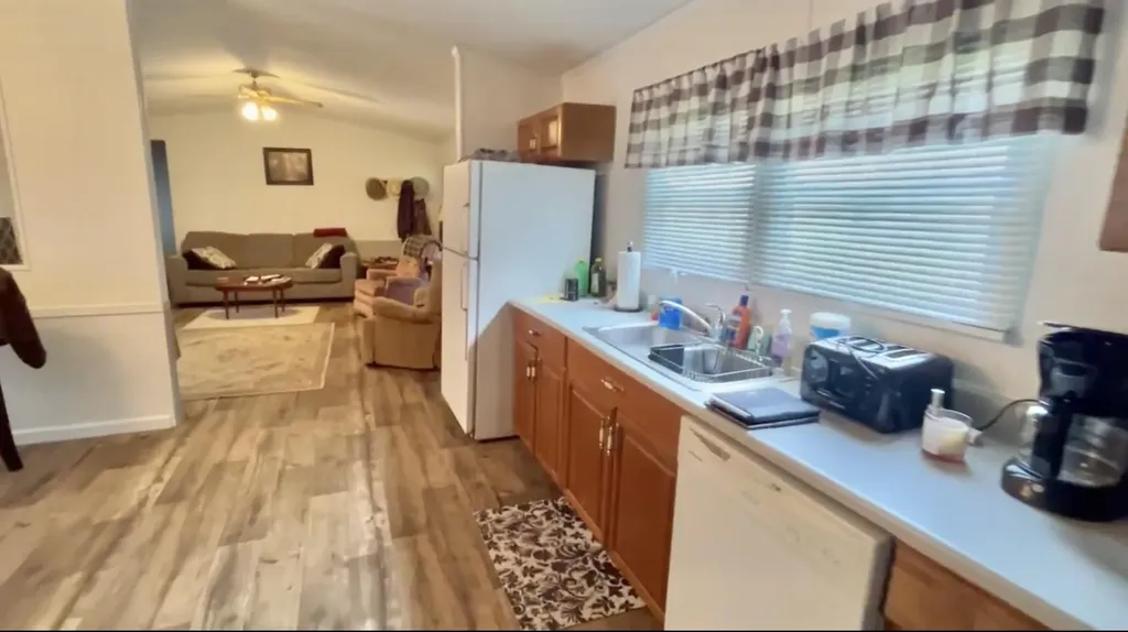 3252 Scotts Branch Road Vanceburg KY 41179