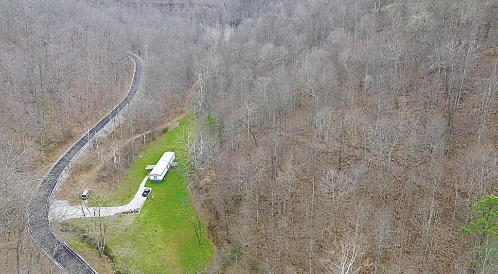 3252 Scotts Branch Road Vanceburg KY 41179