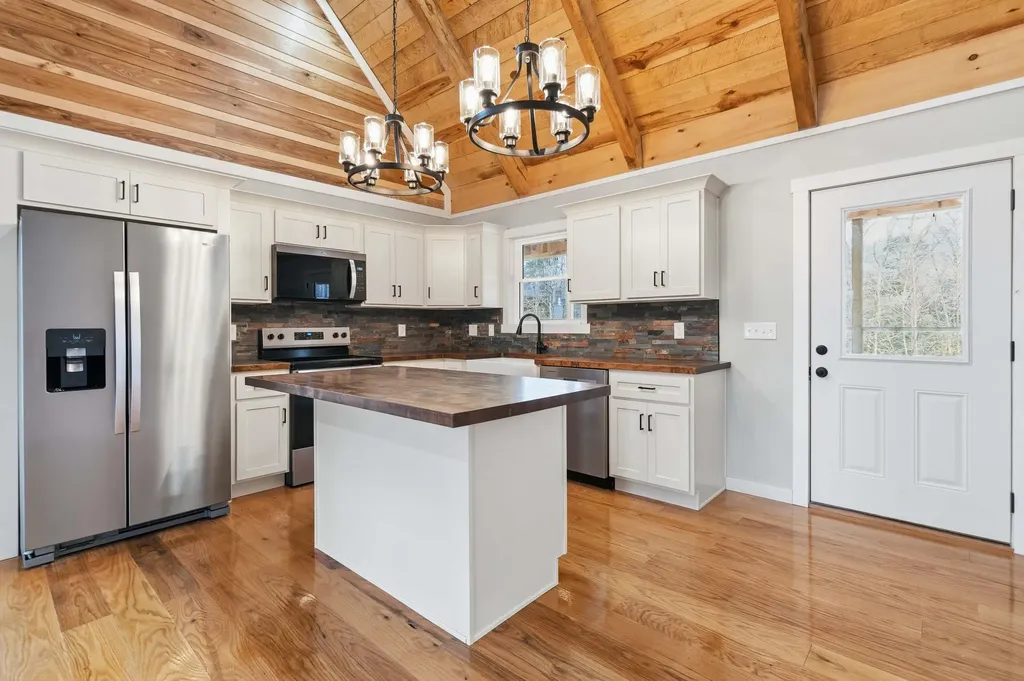 131 Pumpkin Creek Circle Jamestown KY 42629