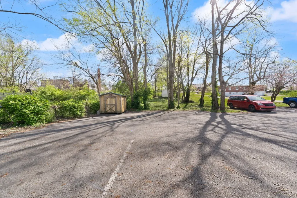 424 S 4th Street Danville KY 40422