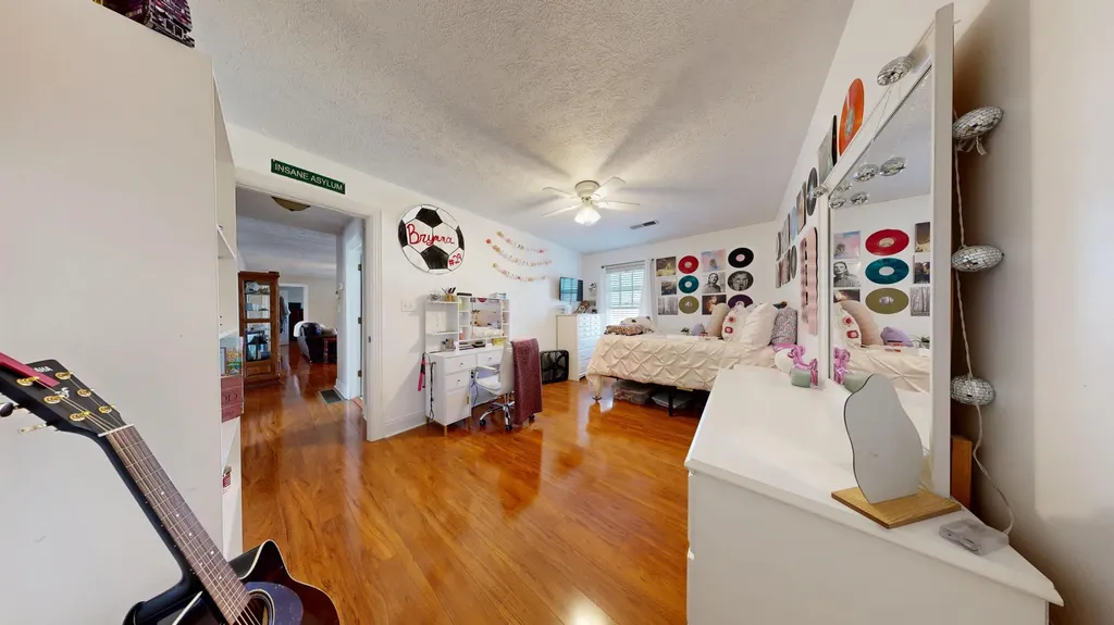 2563 Schoolhouse Hill Road Mt Vernon KY 40456