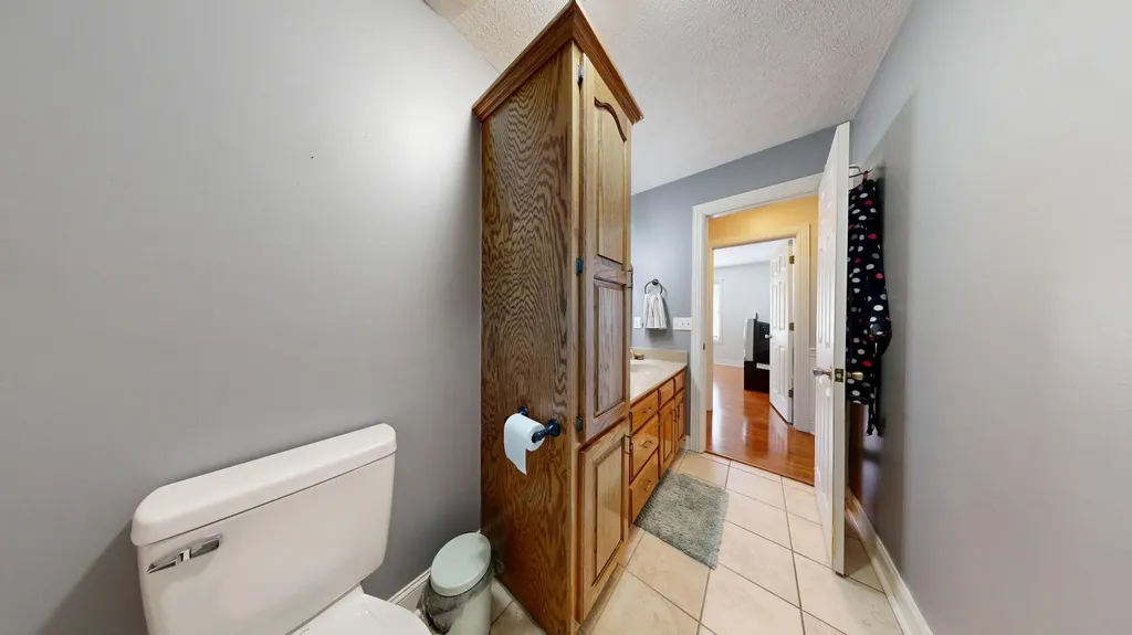 2563 Schoolhouse Hill Road Mt Vernon KY 40456