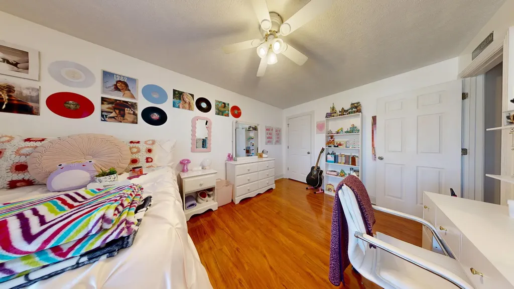 2563 Schoolhouse Hill Road Mt Vernon KY 40456