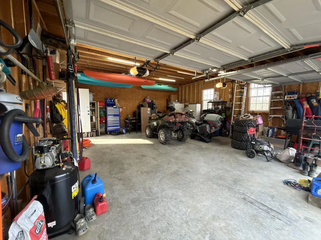 2563 Schoolhouse Hill Road Mt Vernon KY 40456
