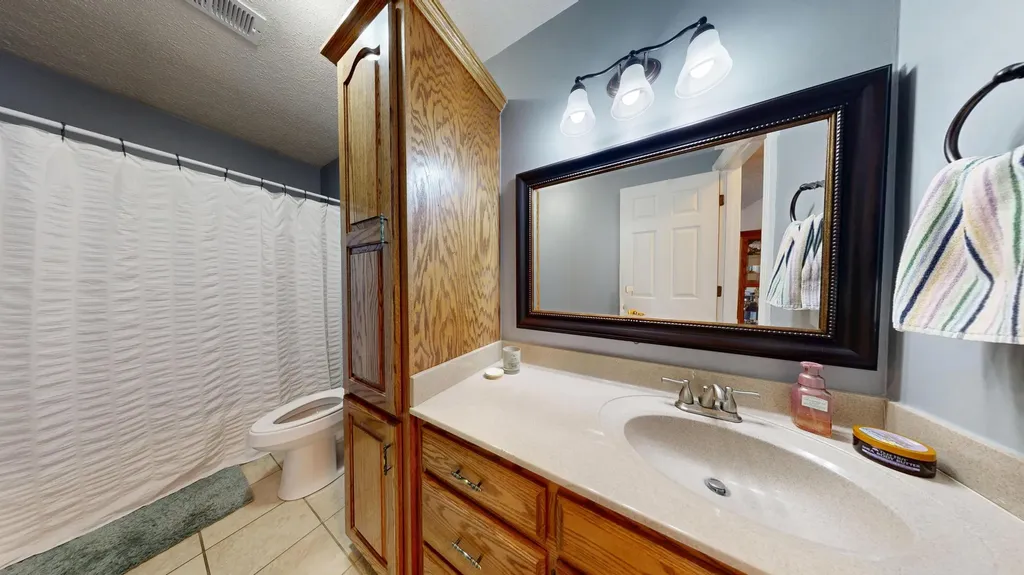2563 Schoolhouse Hill Road Mt Vernon KY 40456