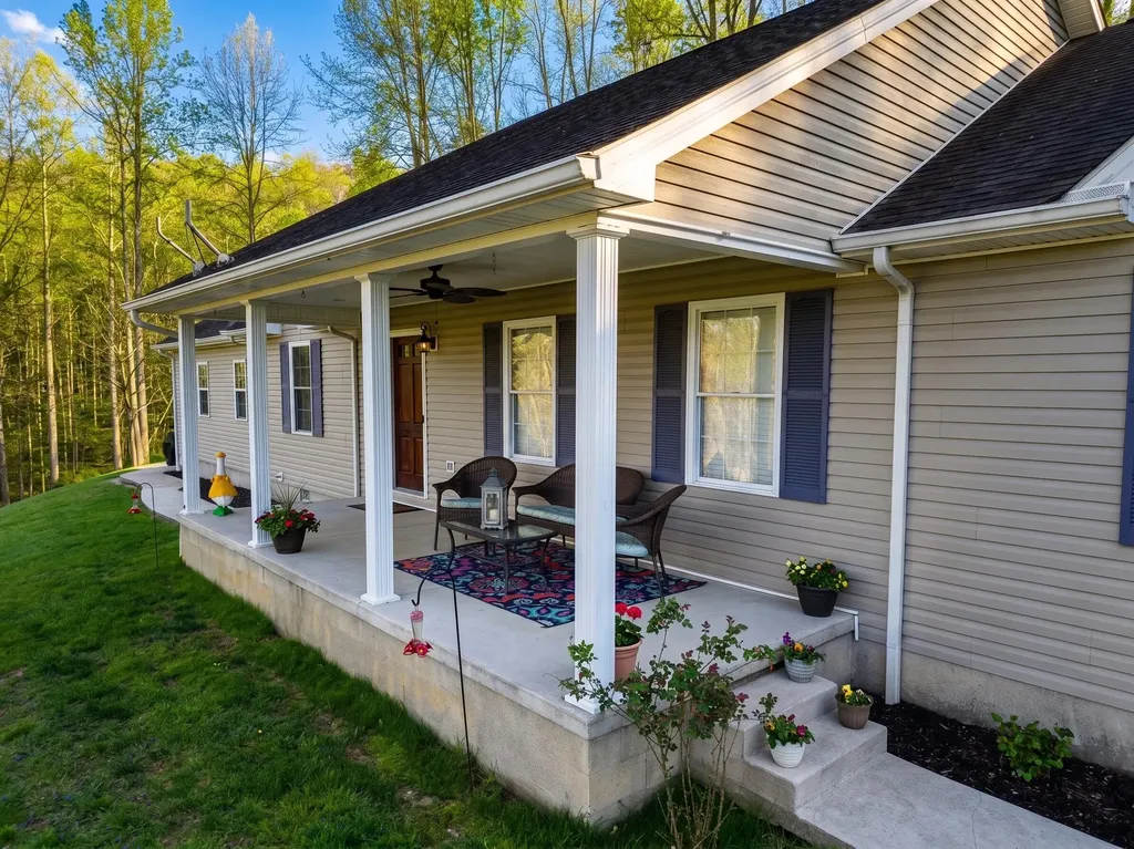 2563 Schoolhouse Hill Road Mt Vernon KY 40456