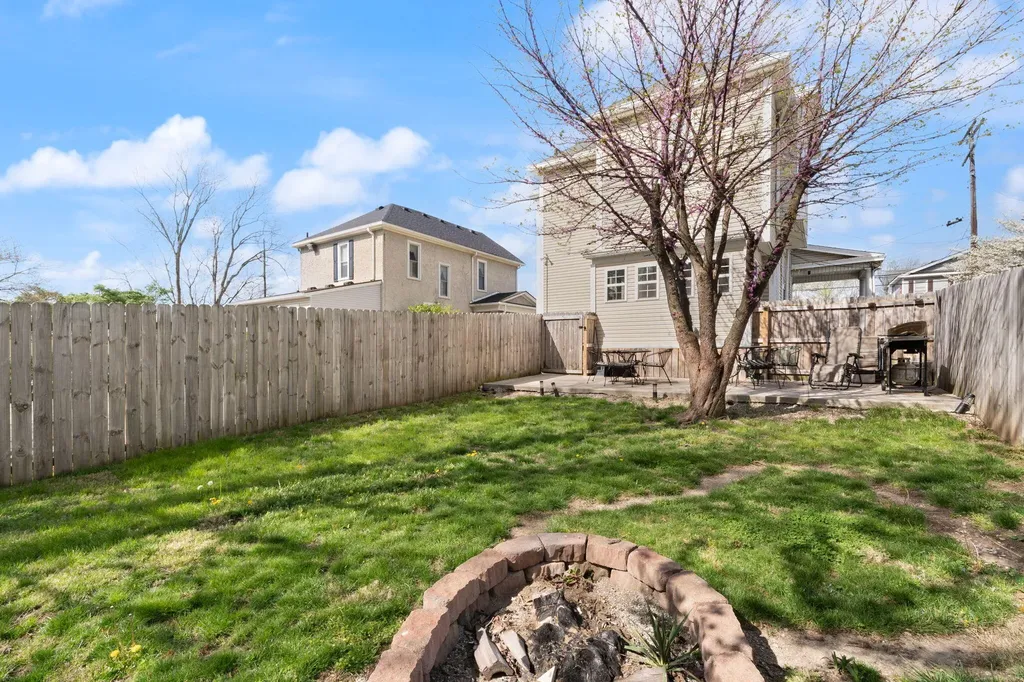 424 S 4th Street Danville KY 40422