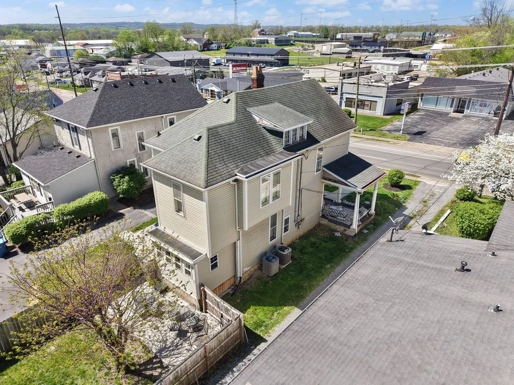 424 S 4th Street Danville KY 40422