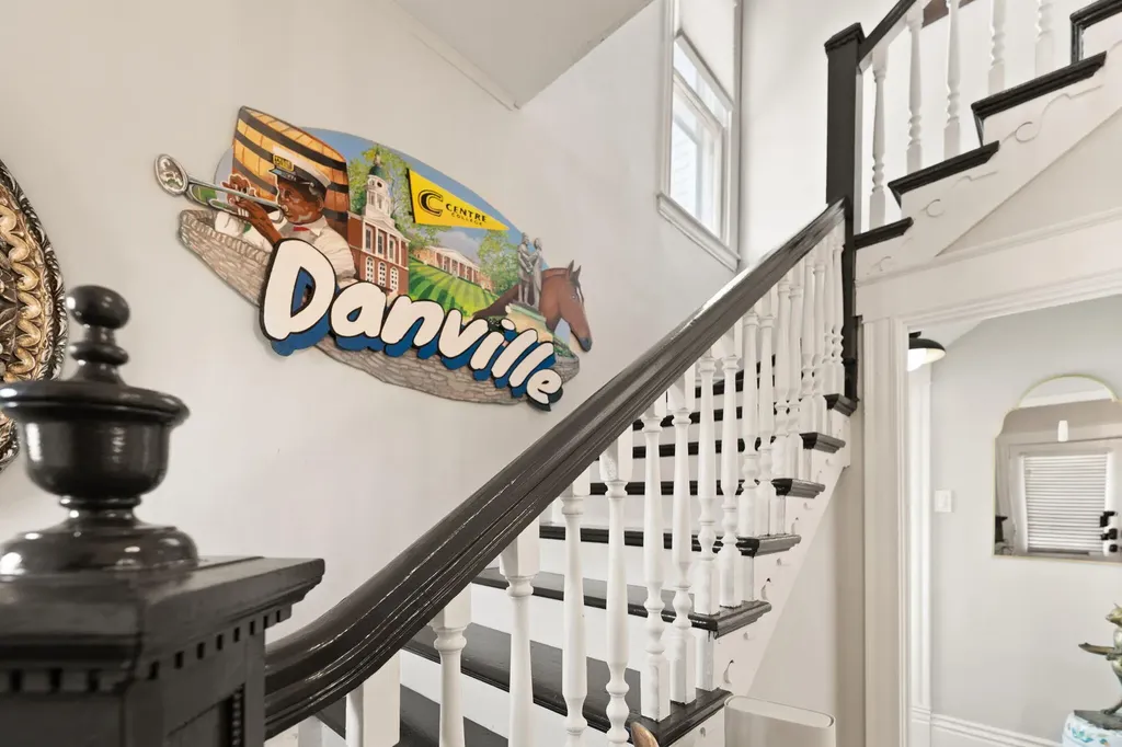 424 S 4th Street Danville KY 40422