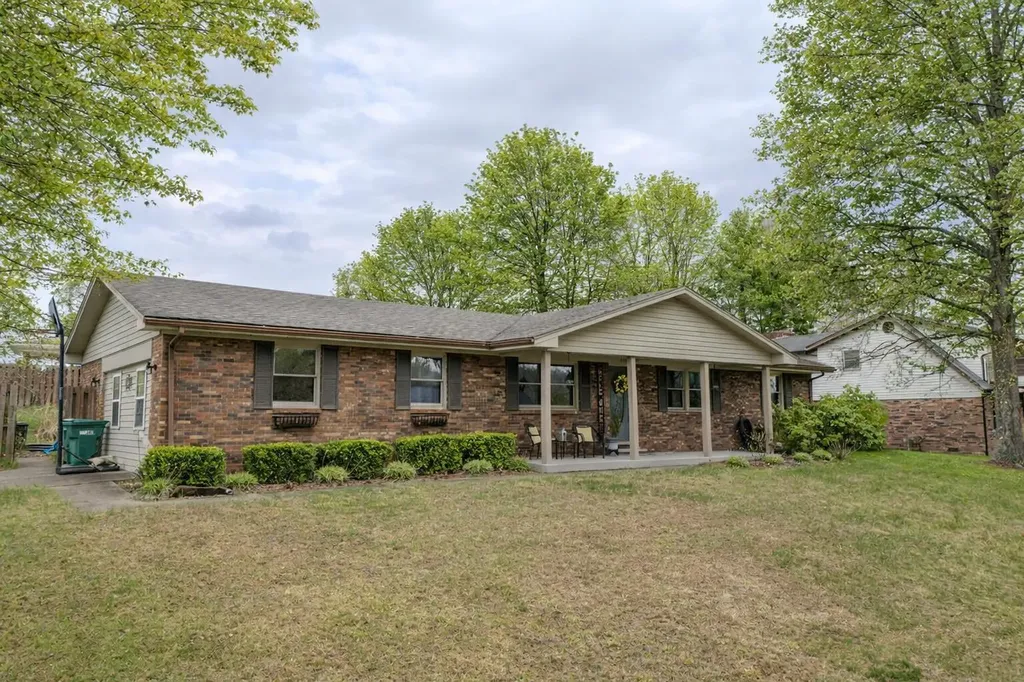 104 Summit Drive Morehead KY 40351