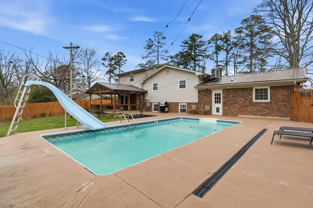 107 Lick Creek Road Whitley City KY 42653