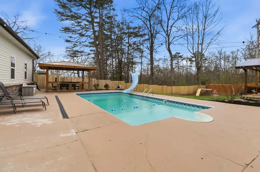107 Lick Creek Road Whitley City KY 42653
