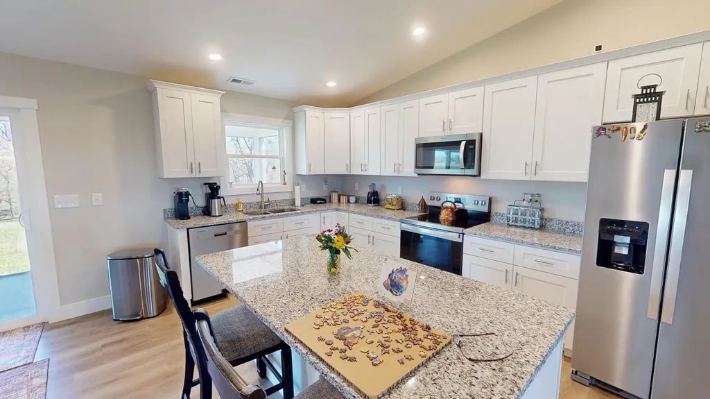 541 Beacon Street Russell Springs KY 42642