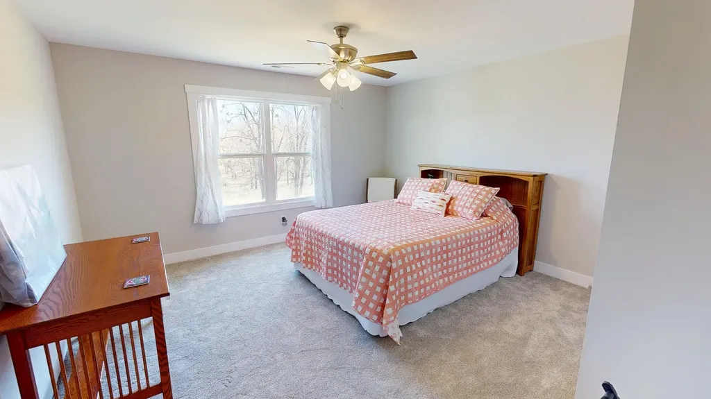 541 Beacon Street Russell Springs KY 42642