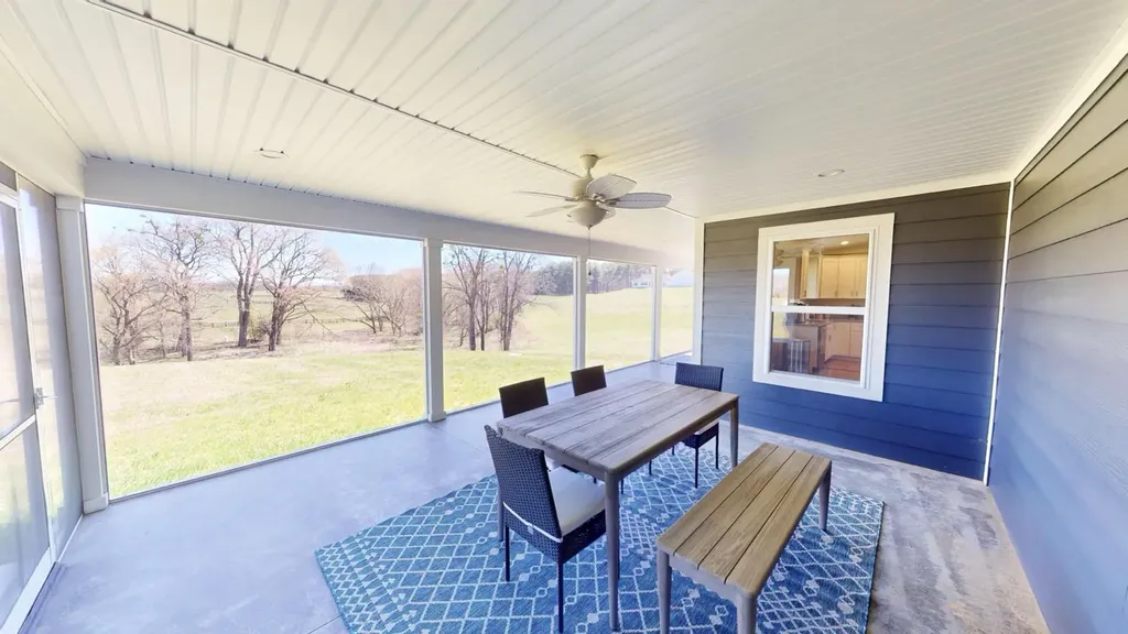 541 Beacon Street Russell Springs KY 42642