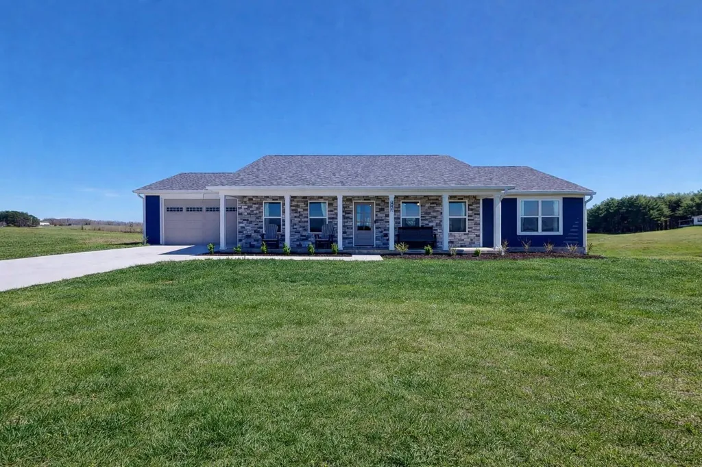 541 Beacon Street Russell Springs KY 42642
