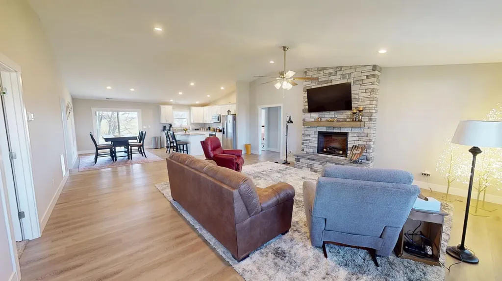 541 Beacon Street Russell Springs KY 42642