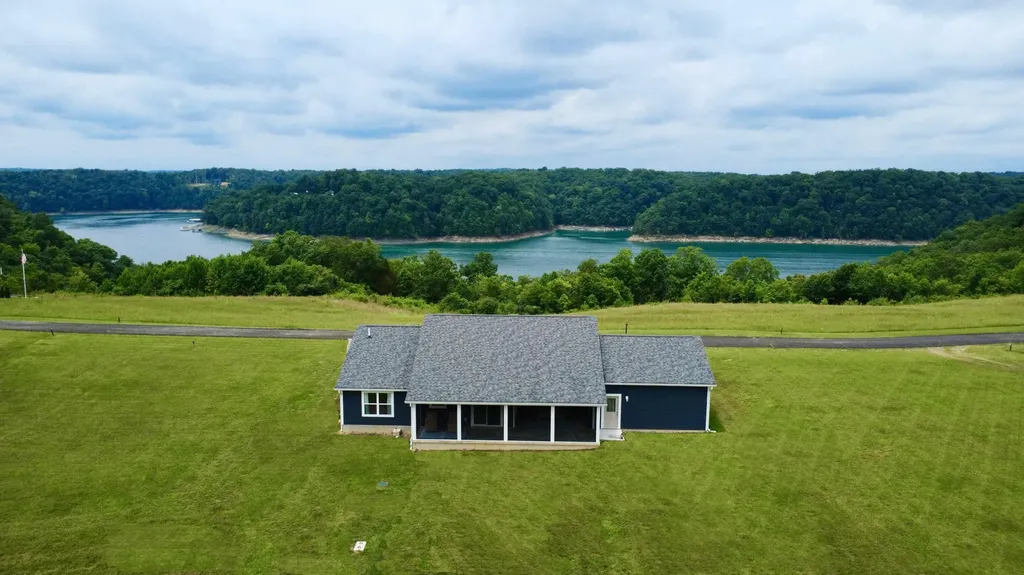 541 Beacon Street Russell Springs KY 42642