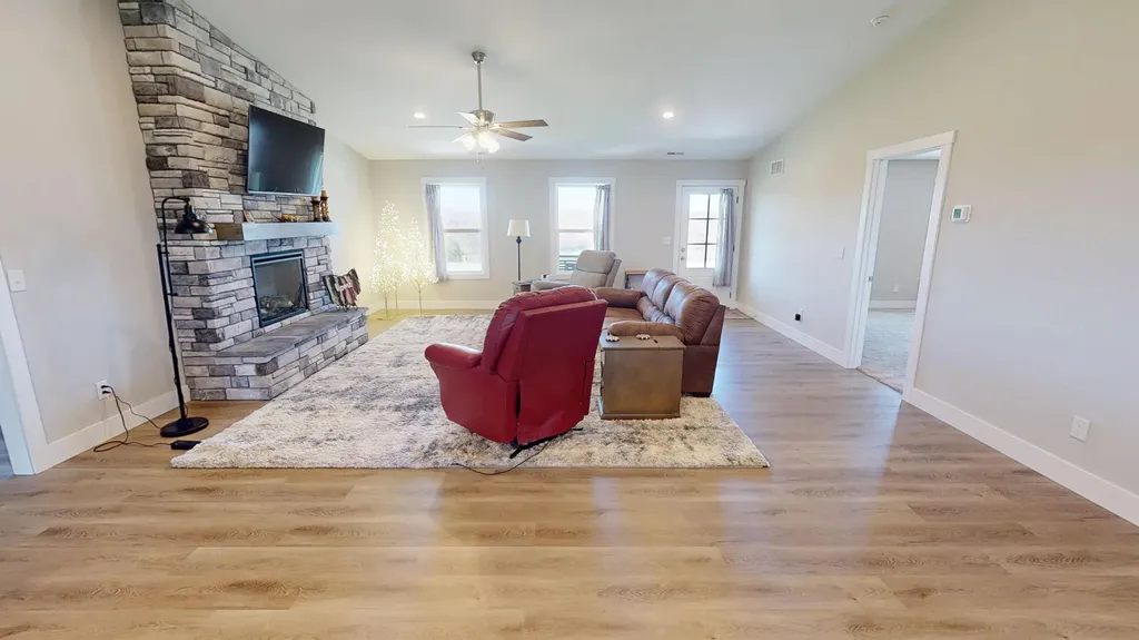 541 Beacon Street Russell Springs KY 42642