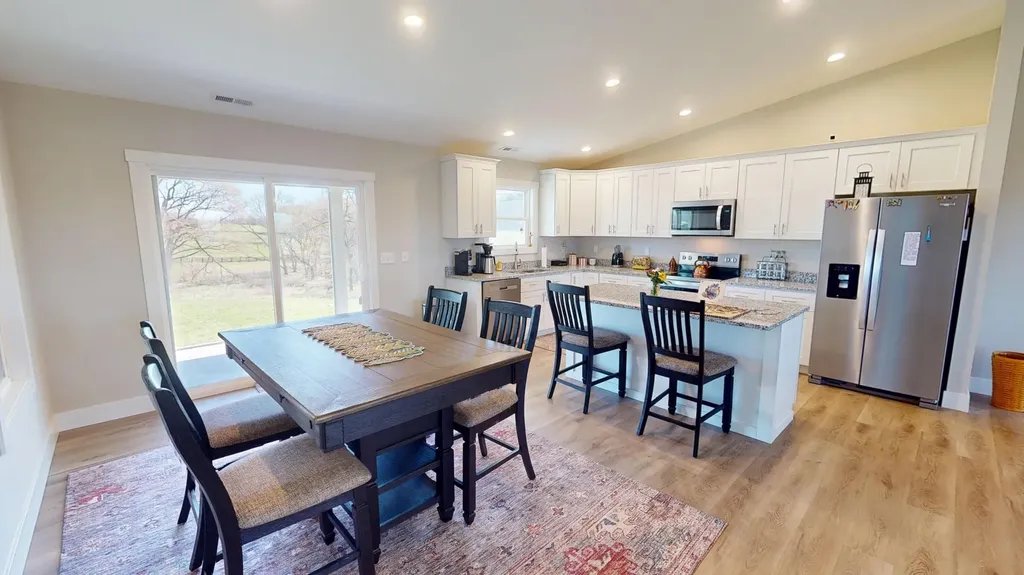 541 Beacon Street Russell Springs KY 42642
