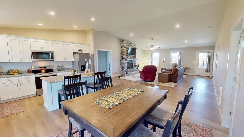 541 Beacon Street Russell Springs KY 42642