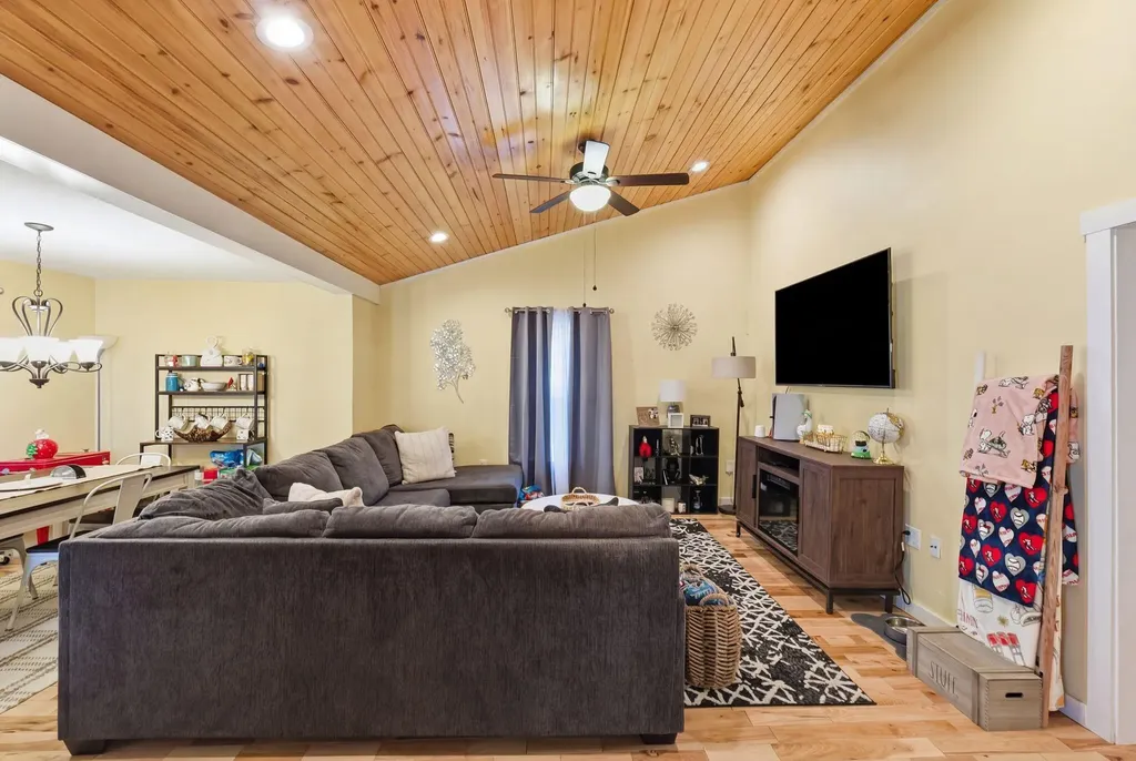 313 W 8th Street Corbin KY 40701