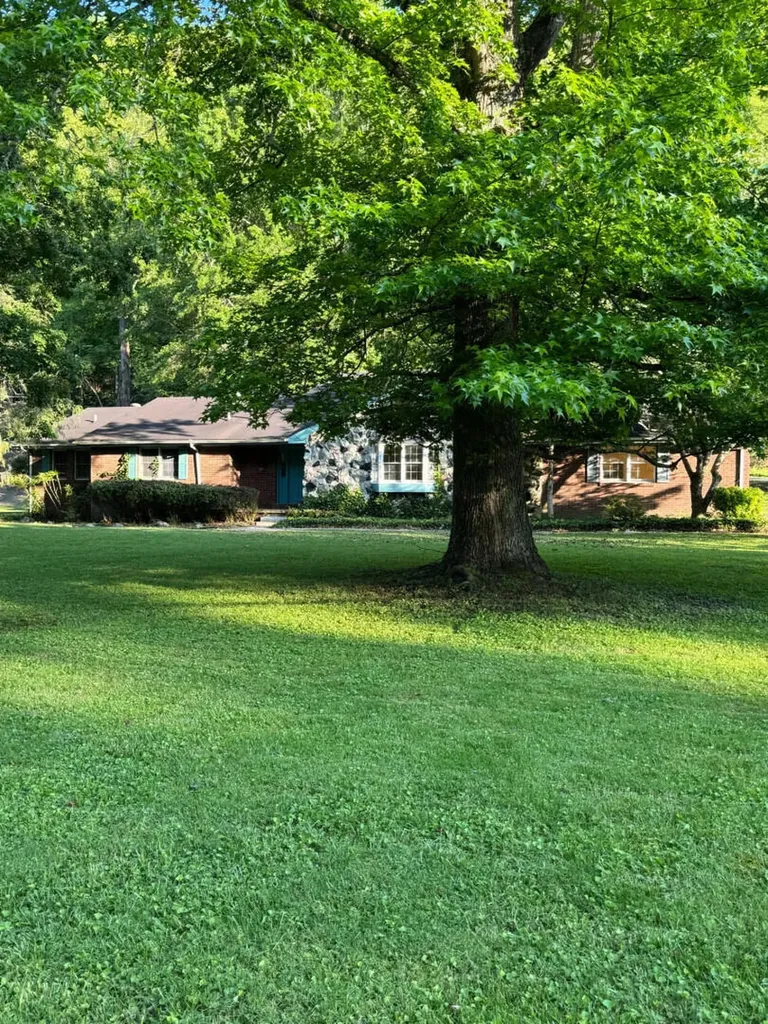 28 Atkins Belcher Road Elkhorn City KY 41522