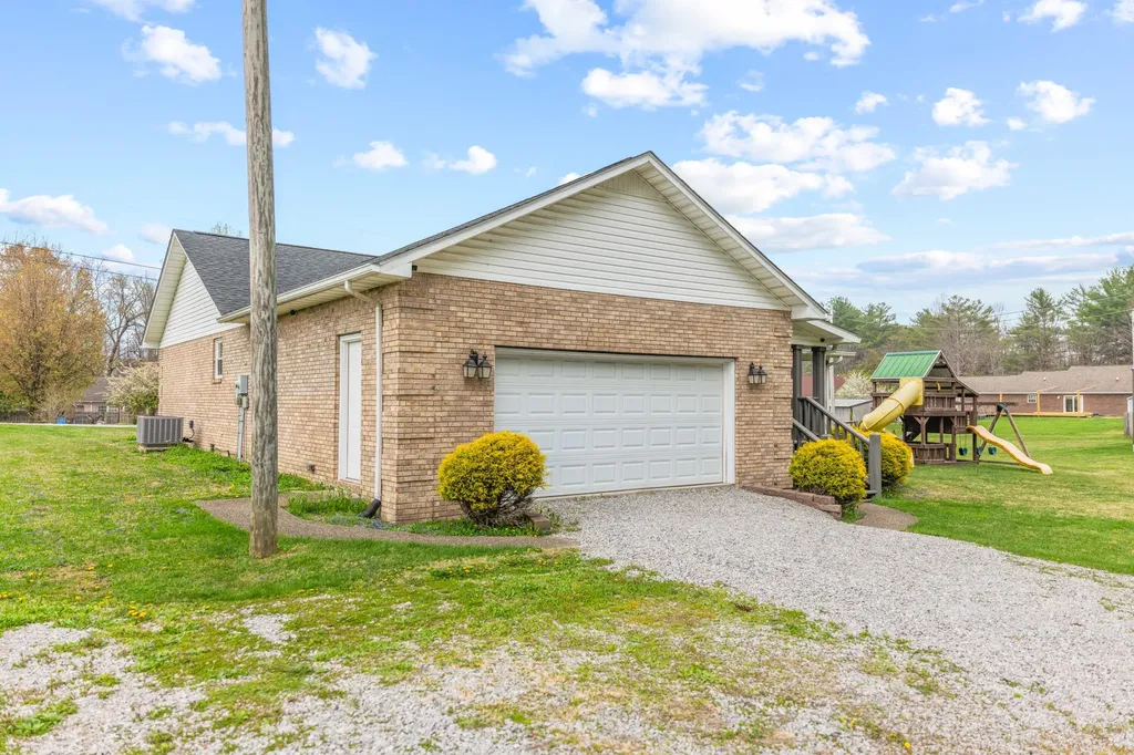 601 Moberly Bend Road Corbin KY 40701