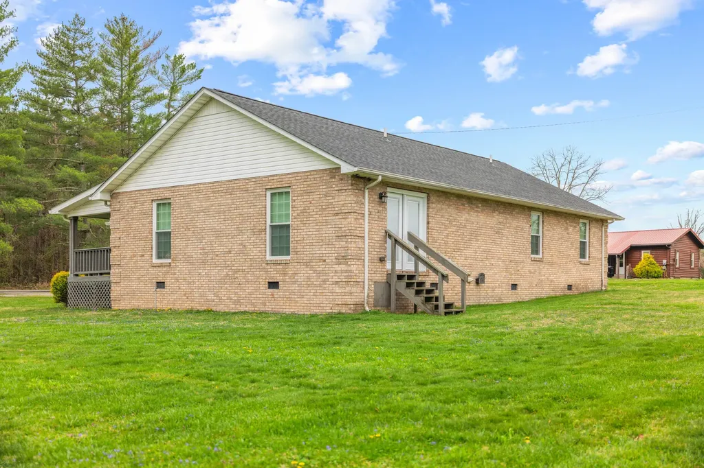 601 Moberly Bend Road Corbin KY 40701