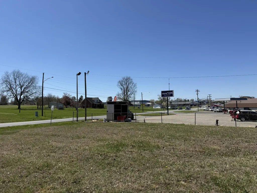286 E Steve Wariner Drive Russell Springs KY 42642