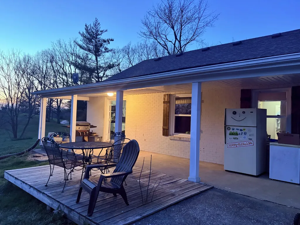 1447 Baxter Ridge Road Lawrenceburg KY 40342