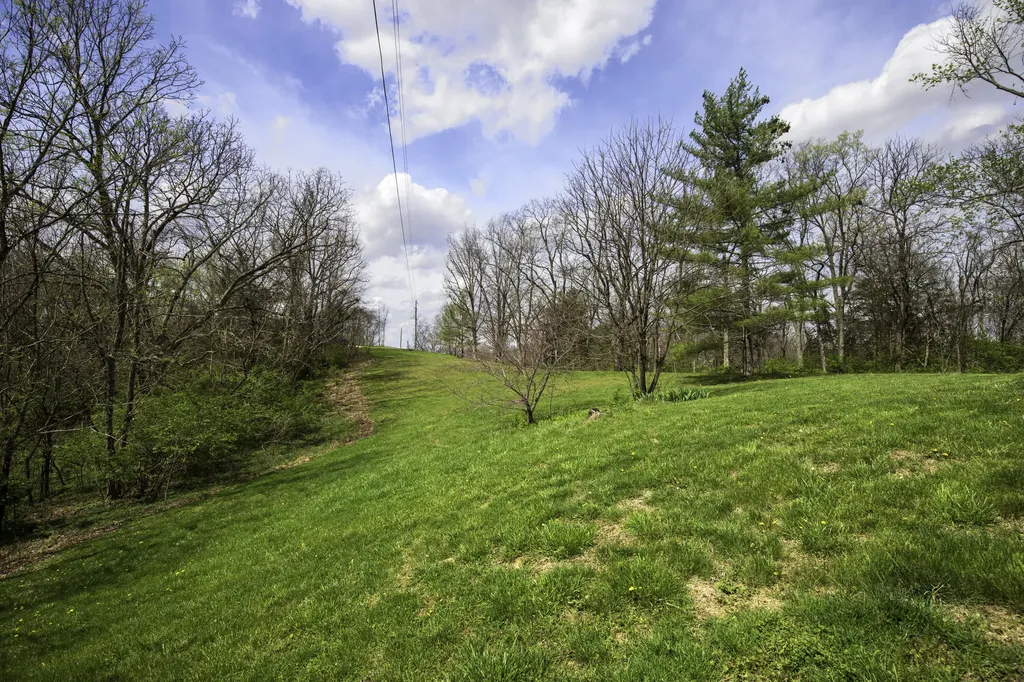 1447 Baxter Ridge Road Lawrenceburg KY 40342