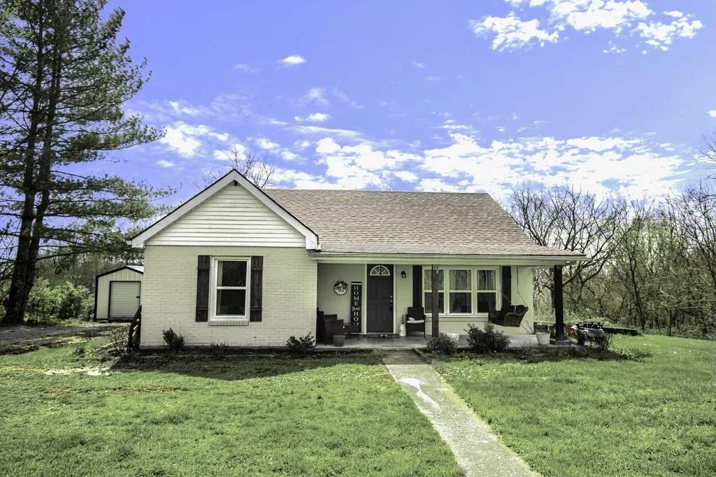 1447 Baxter Ridge Road Lawrenceburg KY 40342