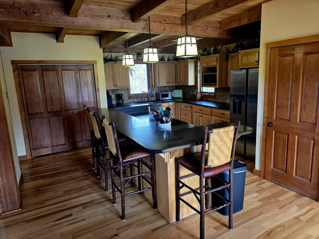 100 Waters Edge Trail Monticello KY 42633