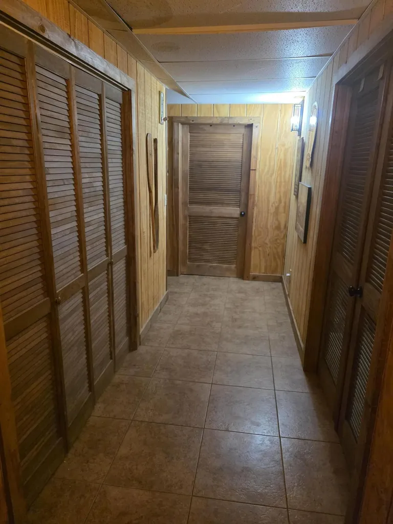 100 Waters Edge Trail Monticello KY 42633