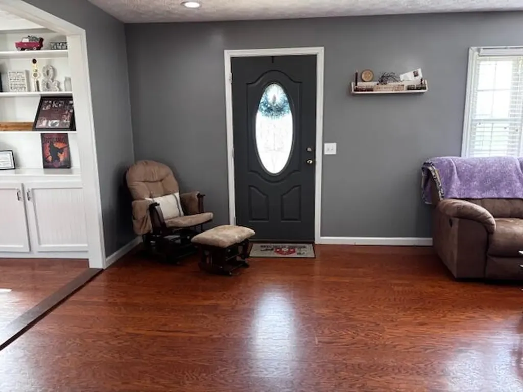 325 Goodlett Road Salvisa KY 40372