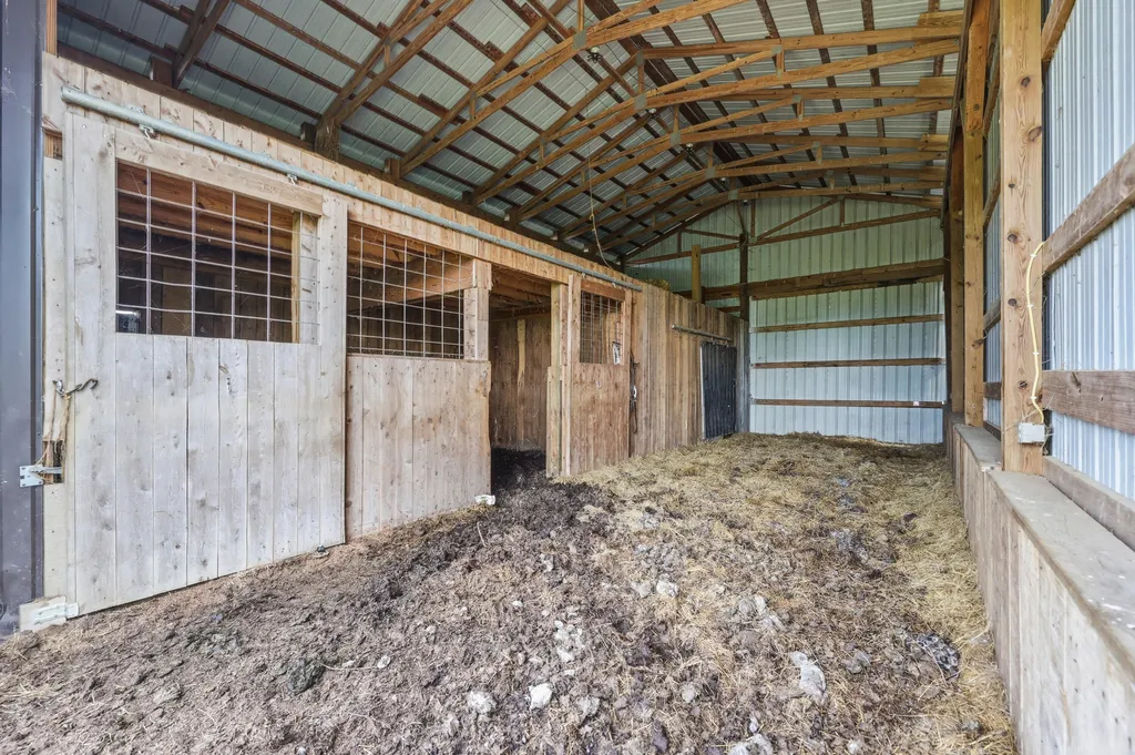 325 Goodlett Road Salvisa KY 40372