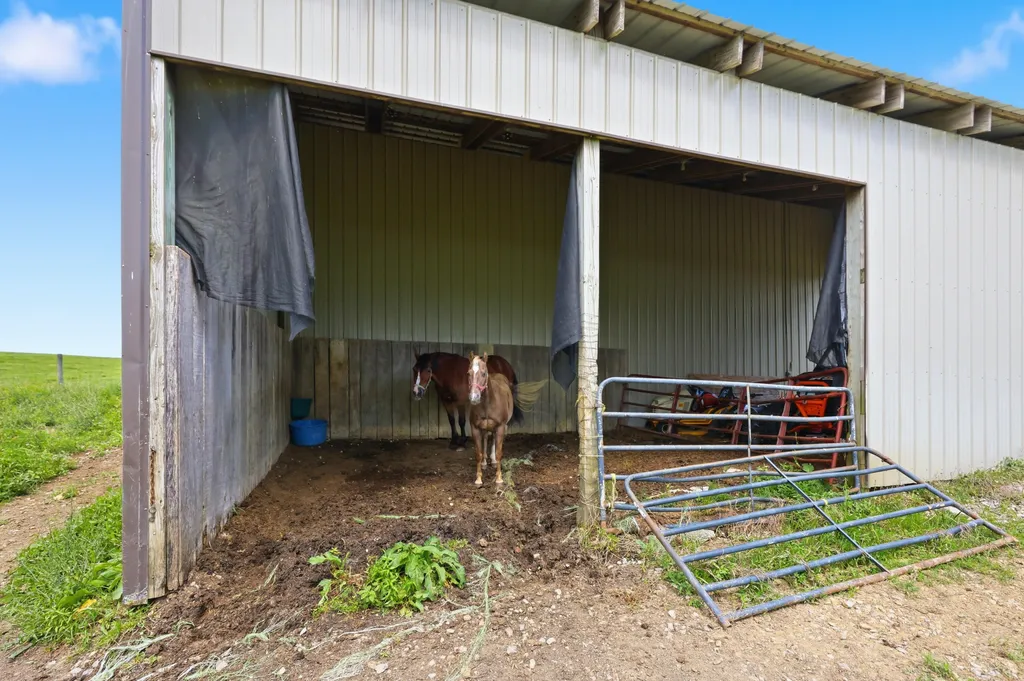 325 Goodlett Road Salvisa KY 40372