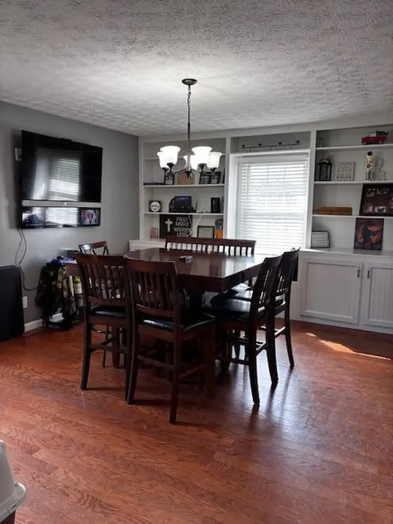 325 Goodlett Road Salvisa KY 40372